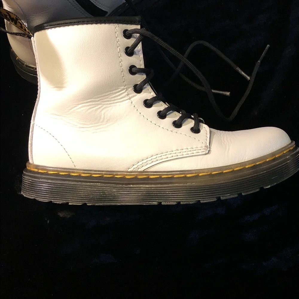 Doc Martens kids Classic Combat Boots 2